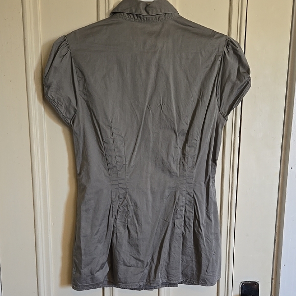 Women's Gray Button-Up Top - Picture 8 of 9